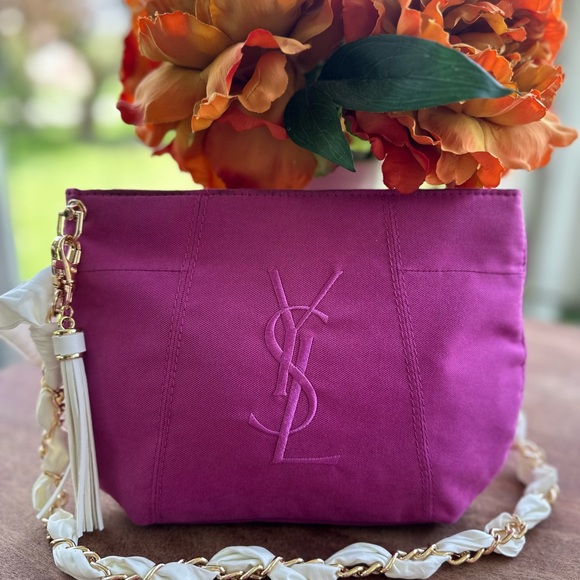 Yves Saint Laurent Handbags - Yves Saint Laurent Beauty Bag